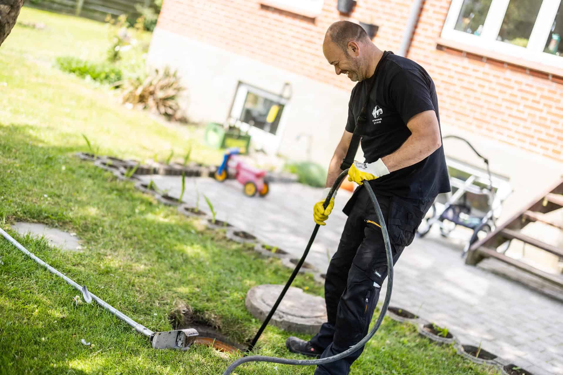 HTJ klarer alle former for stoppet kloak afløb og faldstamme rensning